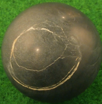 Grauwacke/Sandstein in Form einer Kugel